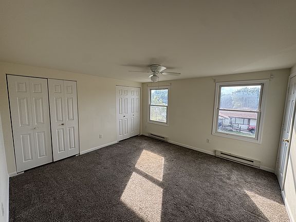 5th image of 136 3rd St