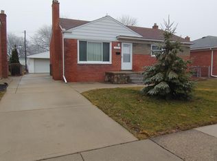 24634 Mabray Ave, Eastpointe, MI 48021