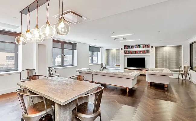 Rented by REAL New York | media 18