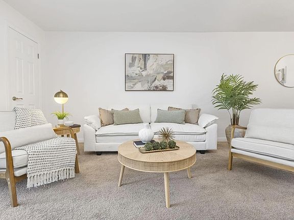 Living Room (Staging done via AI)