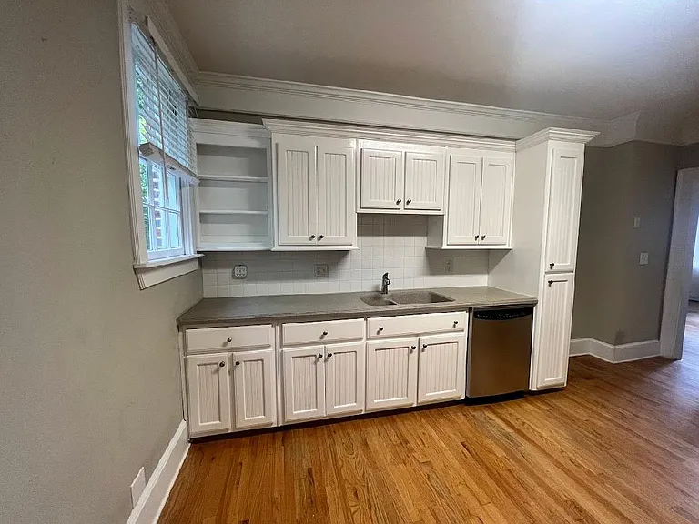 2549 Walton Way #C1 — Photo 12