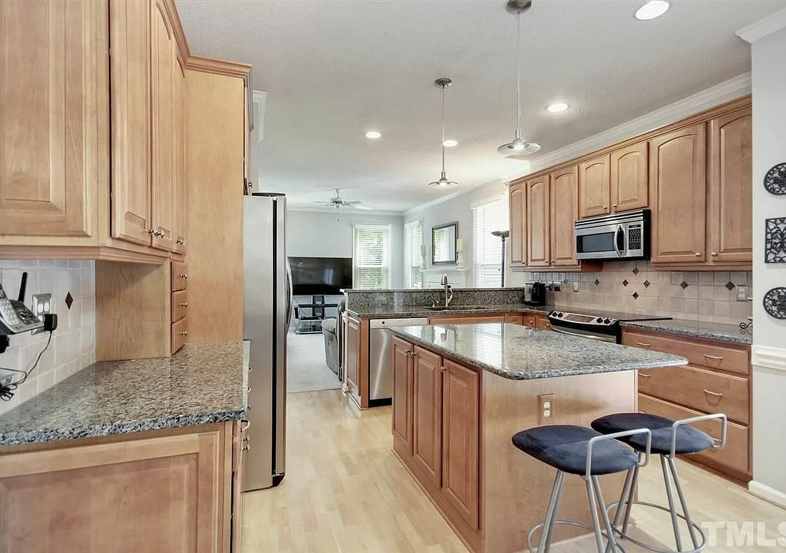 Room in 4 Bedroom Home at Daingerfield Dr — Photo 2