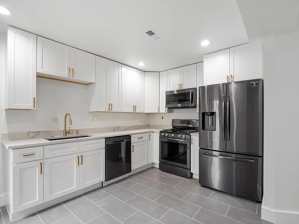 730 Newton Pl NW #2