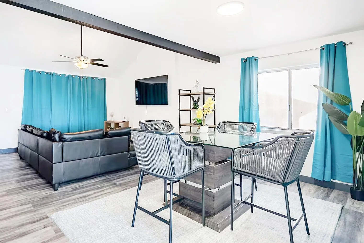4 bed, 2.0 bath, $7,713 — Photo 1