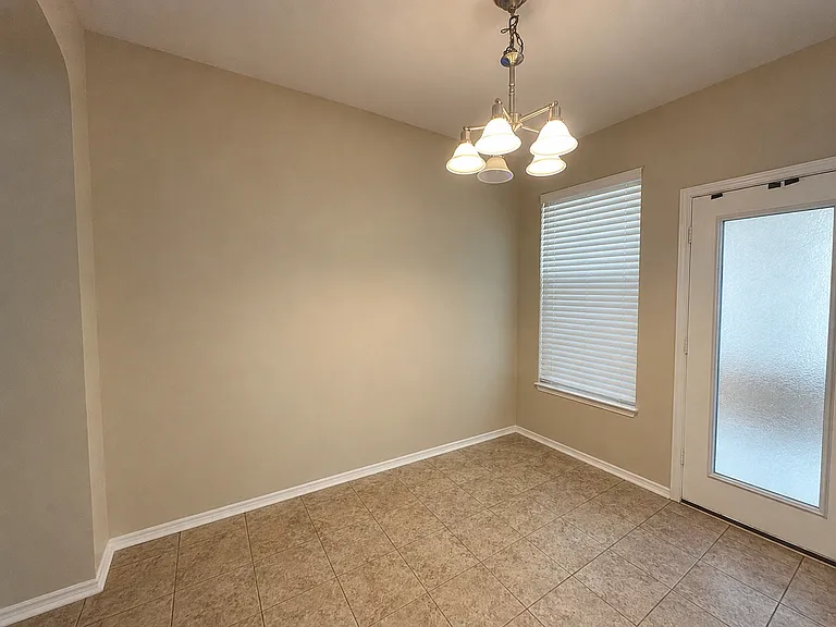 2007 Sydnee Dr — Photo 8