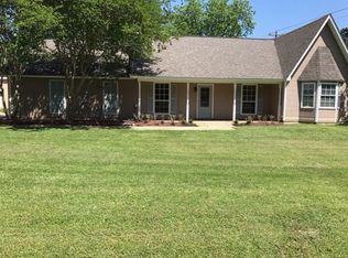 30 Pecan Dr, Louisville, MS 39339
