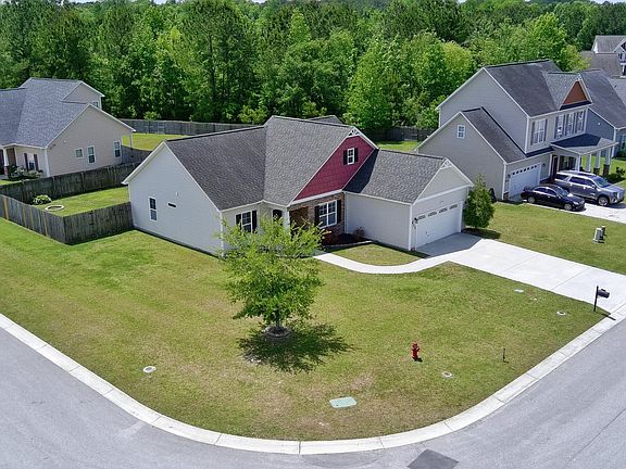 4th image of 517 New Hanover Trail
