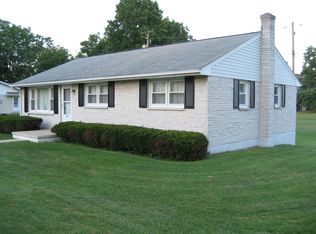 22 Locust Ln, Lebanon, PA 17042