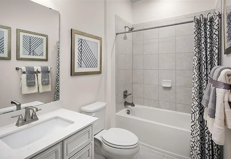 1912 Chartermark Dr — Photo 4