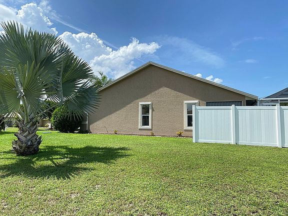 2nd image of 2199 SW Idaho Ln