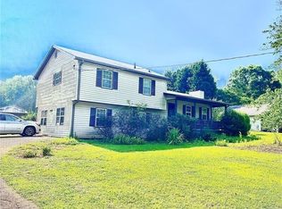 1030 Hamilton Rd NW, Kennesaw, GA 30152