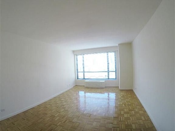 5th image of 501 E 87th St APT 9E