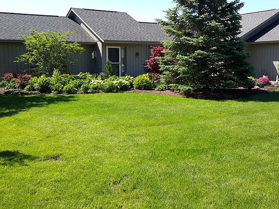 2nd image of 32697 Briarwood Dr