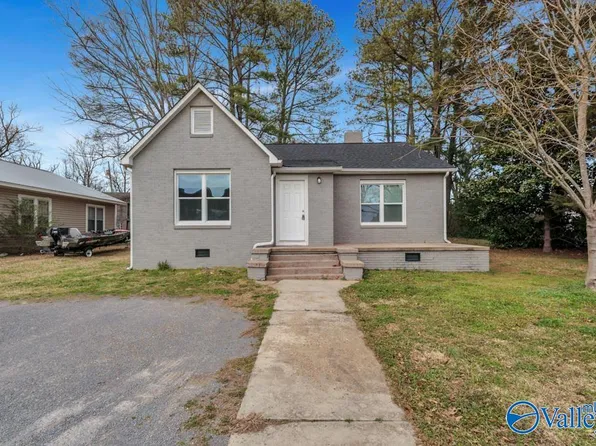 409 Martin St, Scottsboro, AL 35768
