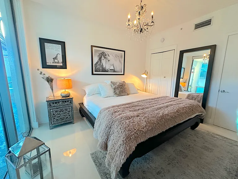 6000 Collins Ave #509 — Photo 23