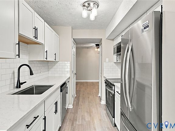 3rd image of 1503 Bronwyn Rd APT 303