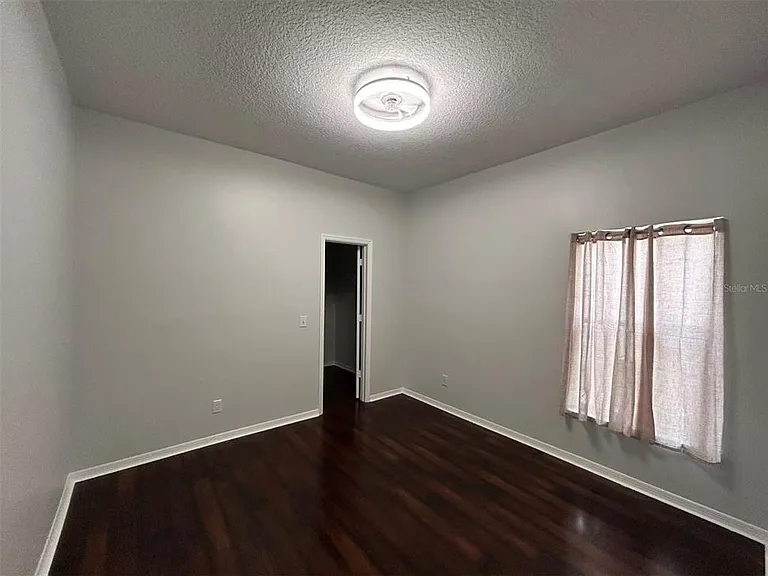 1046 Whittier Cir — Photo 8