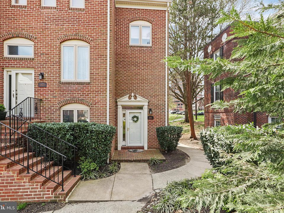 1st image of 1801 N Uhle St #1