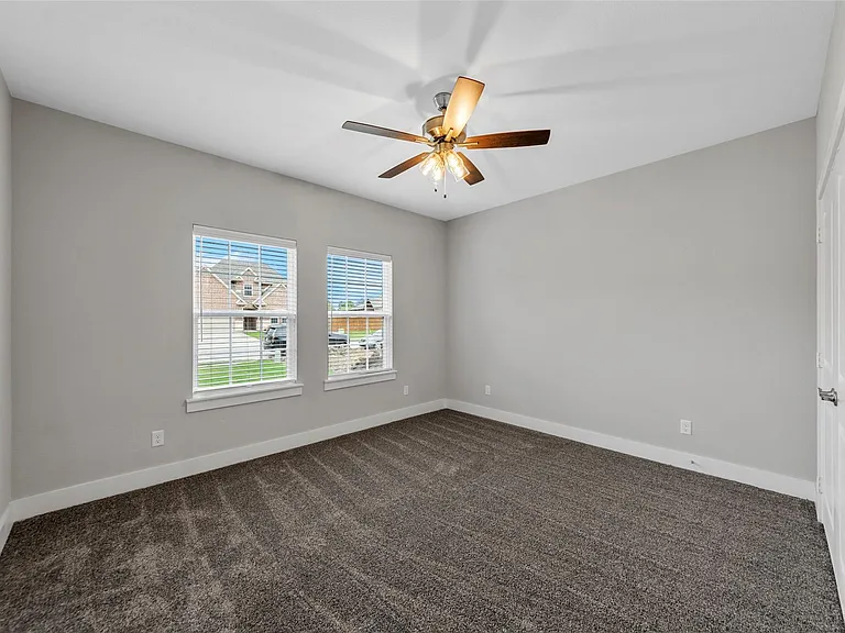 505 Ellis Place Dr — Photo 28