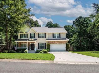 9320 Woodland Tree Ln, Cumming, GA 30028