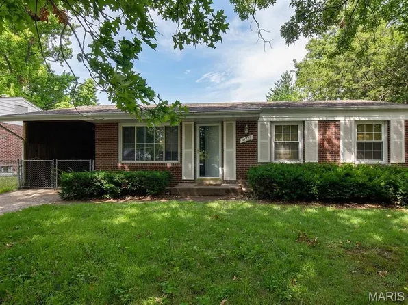 10725 Alliance Dr, Saint Louis, MO 63136