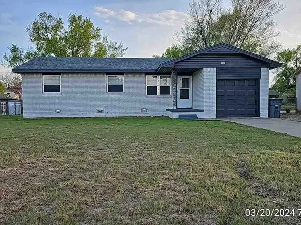 111 NE Dunlop St, Lawton, OK 73507
