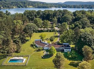 136 Interlaken Rd, Lakeville, CT 06039