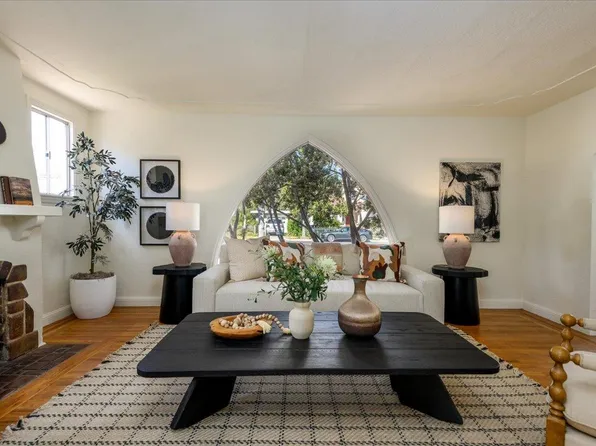 941 College Ave, Palo Alto, CA 94306