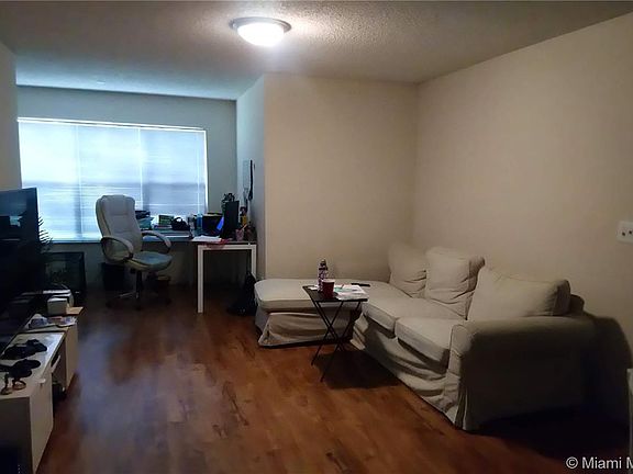 4th image of 12840 Vista Isles Dr APT 617