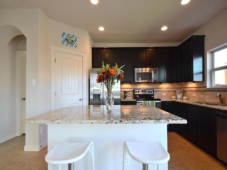 16120 Travesia Way — Photo 4