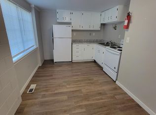 932 East St APT 1, Emporia, KS 66801