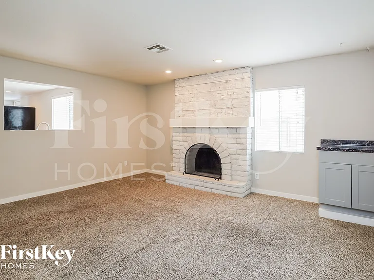 1615 W Bluefield Ave — Photo 7
