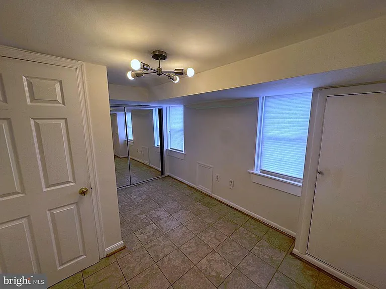 3731 Kemper Rd — Photo 22