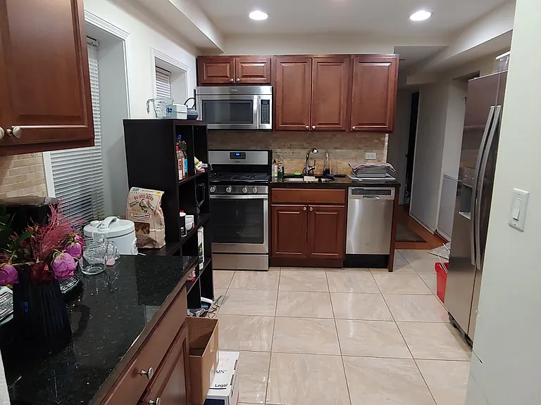 1830 N Bissell St #1F — Photo 24