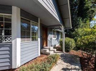 12525 Nyanza Rd SW, Lakewood, WA 98499