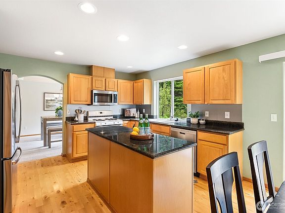 3rd image of 15103 27th Avenue NW