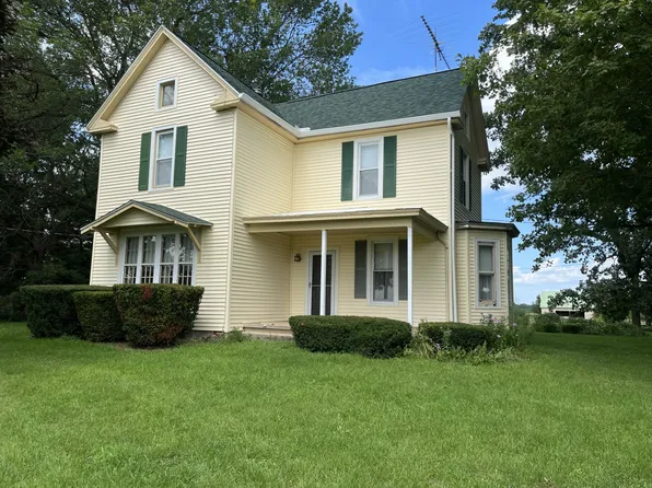 1 Merritt Rd, Jacksonville, IL 62650