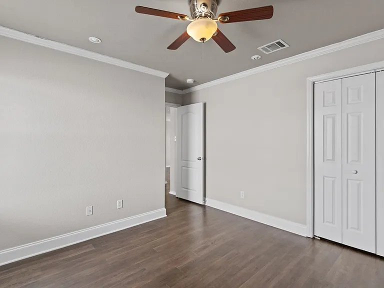 3417 Savage Springs Dr — Photo 26