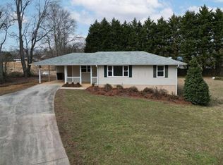 1737 Virgil Moon Rd, Loganville, GA 30052