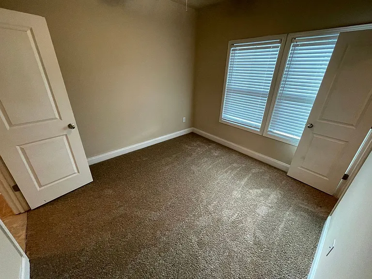 125 Hobson Ave #6 — Photo 7