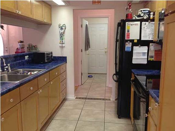 4th image of 6055 Villeneuve Ln