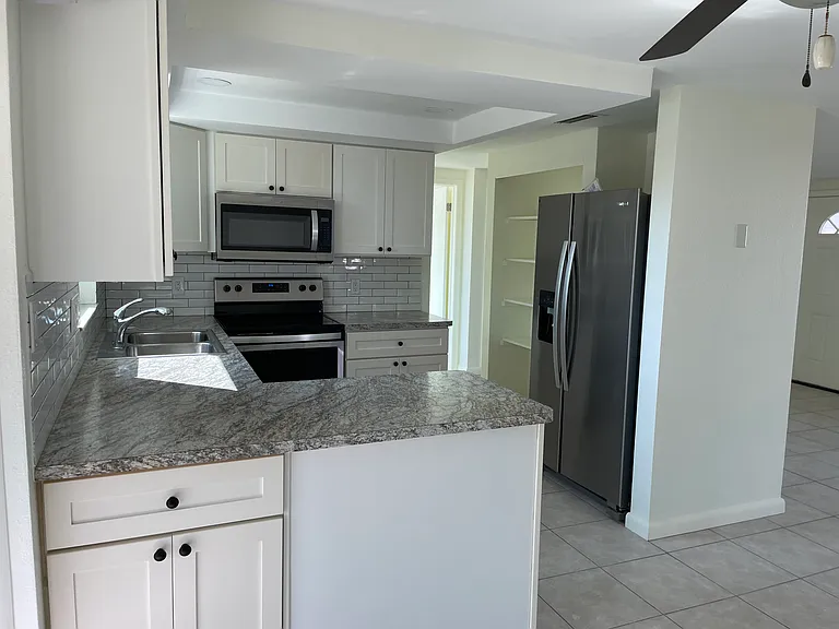 13636 Veronica Dr — Photo 4