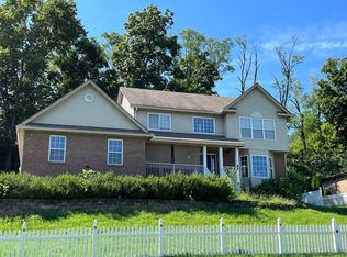 8215 Sheed Rd, Cincinnati, OH 45247