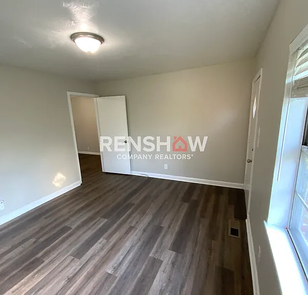211 Cross St — Photo 6