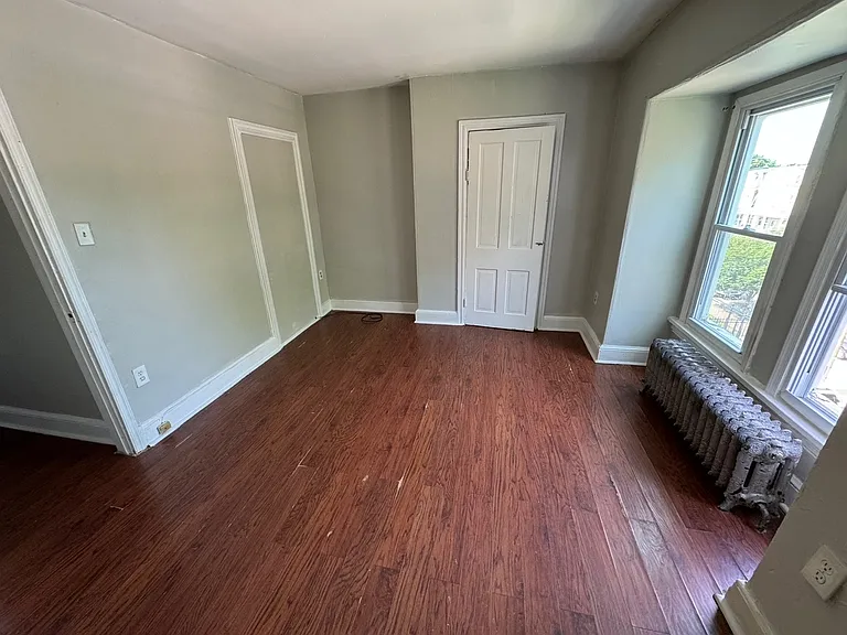 300 N Broom St #3 — Photo 5