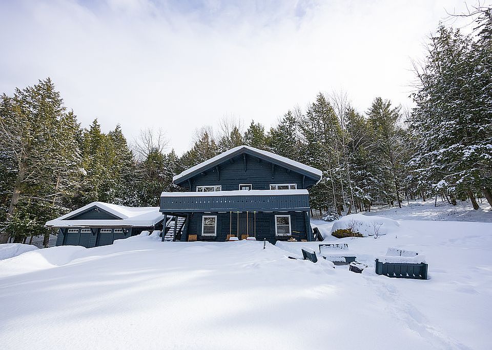 1st image of 528 Pinnacle Rd