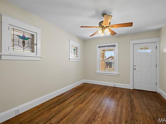 4th image of 6427 Hoffman Ave