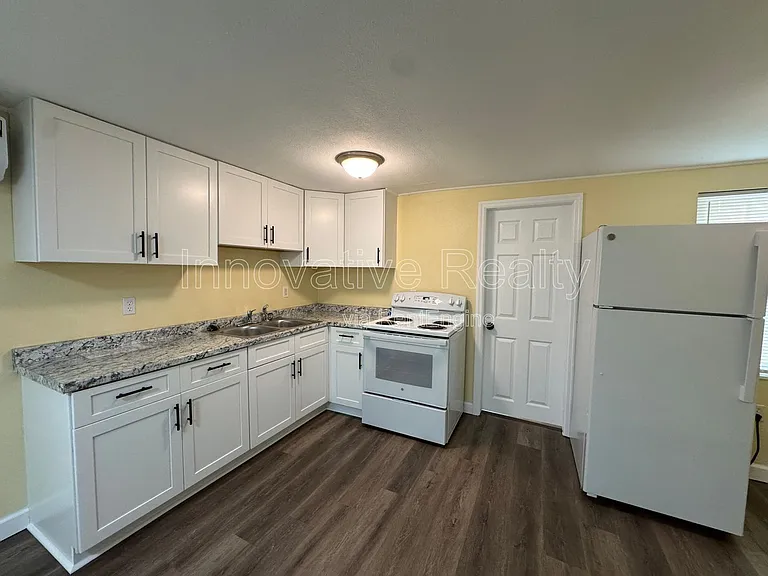 205D N Fern Dr — Photo 3