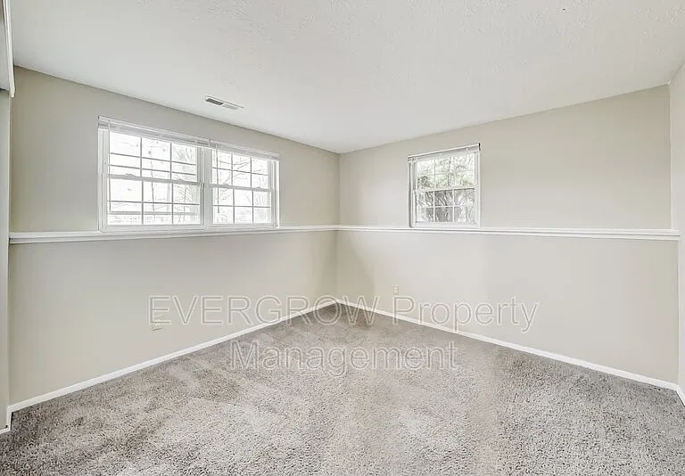 5310 Shelbyville Rd — Photo 24