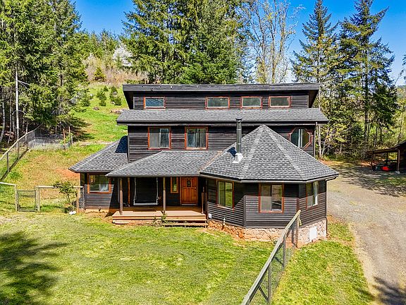 5th image of 24691 Hall Rd